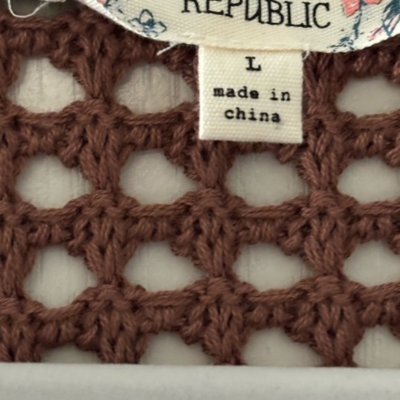 Women’s Open Knot Sweater Cardigan - Picture 2 of 2